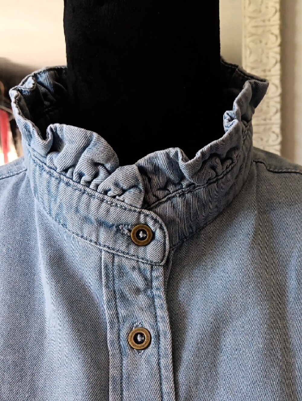Light Blue Ruffle Collar Button-Up Shirt - Picture 5 of 9